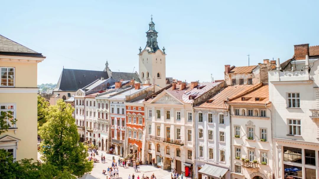 Ile kosztuje nocleg we Lwowie? Ceny hoteli i opcje zakwaterowania