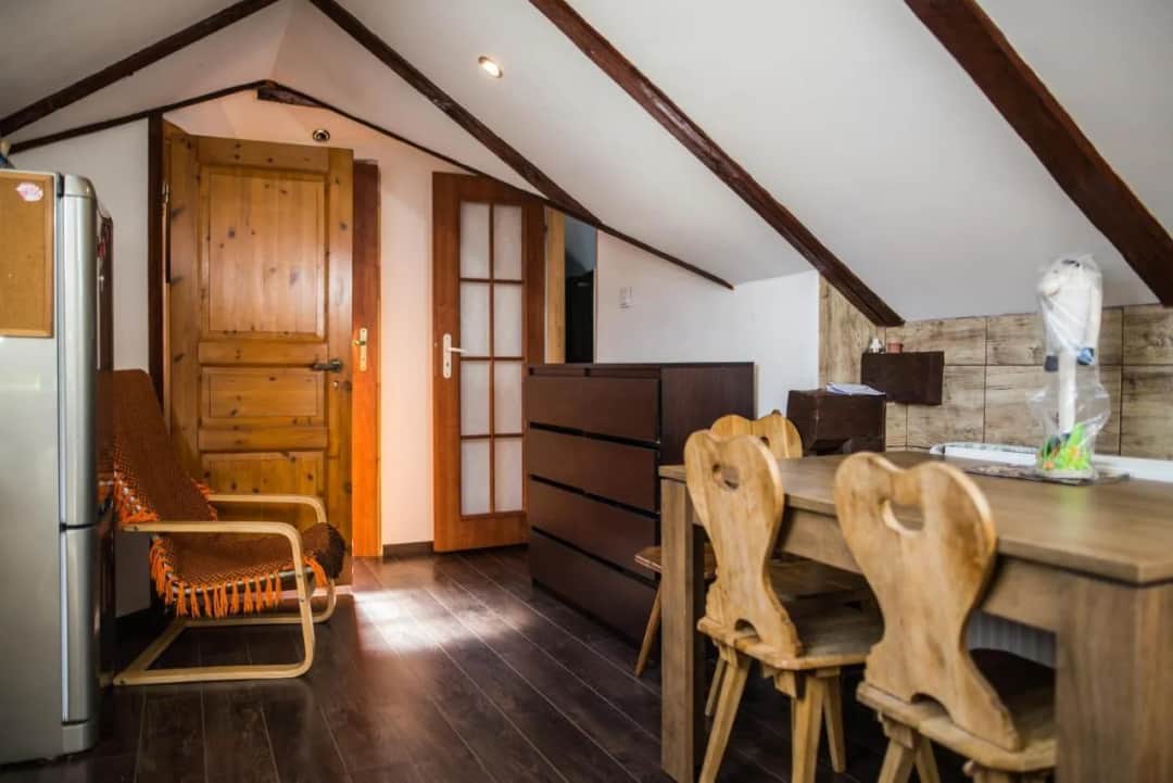 Noclegi jak w domu Bolesławiec - komfortowe opcje dla każdego turysty