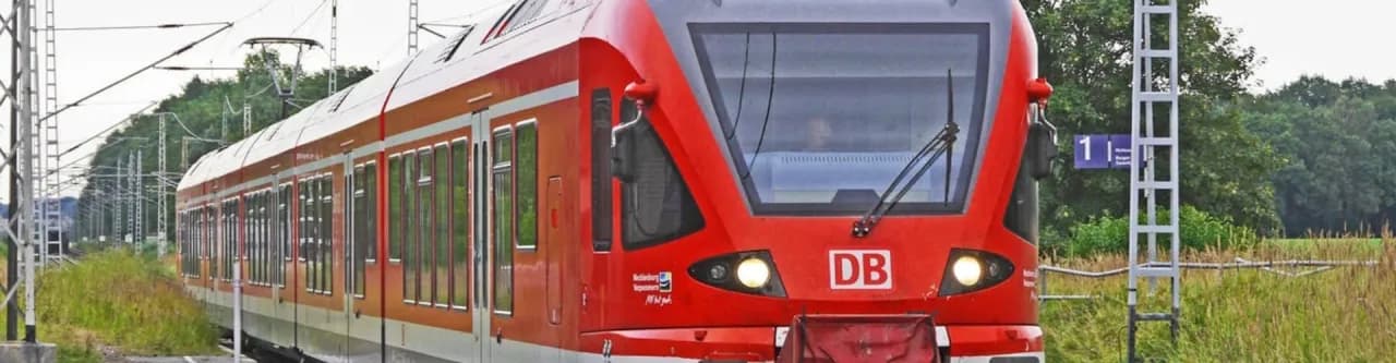 Ile zarabia maszynista Intercity? Odkryj prawdziwe zarobki i więcej